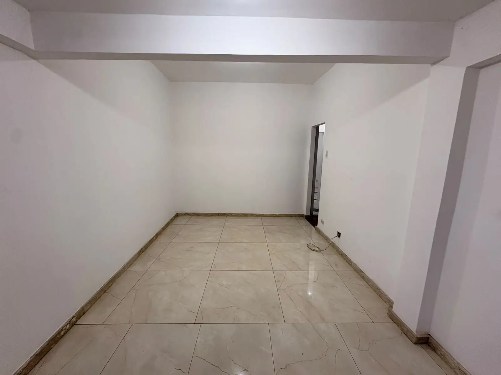 Casa 2 quartos para locação no bairro APARECIDA