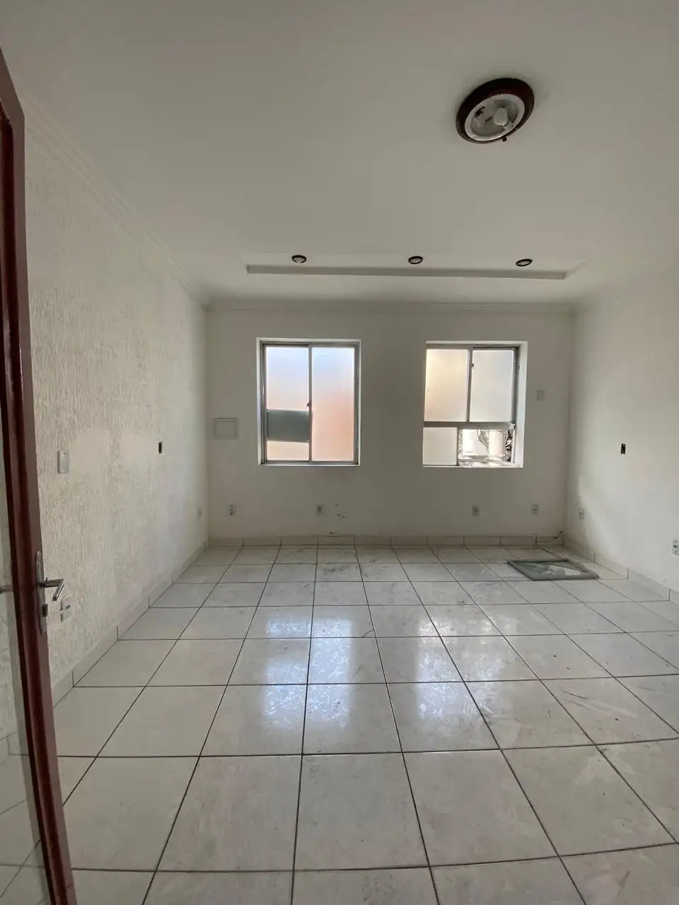 Apartamento 2 quartos para locação no bairro Centro