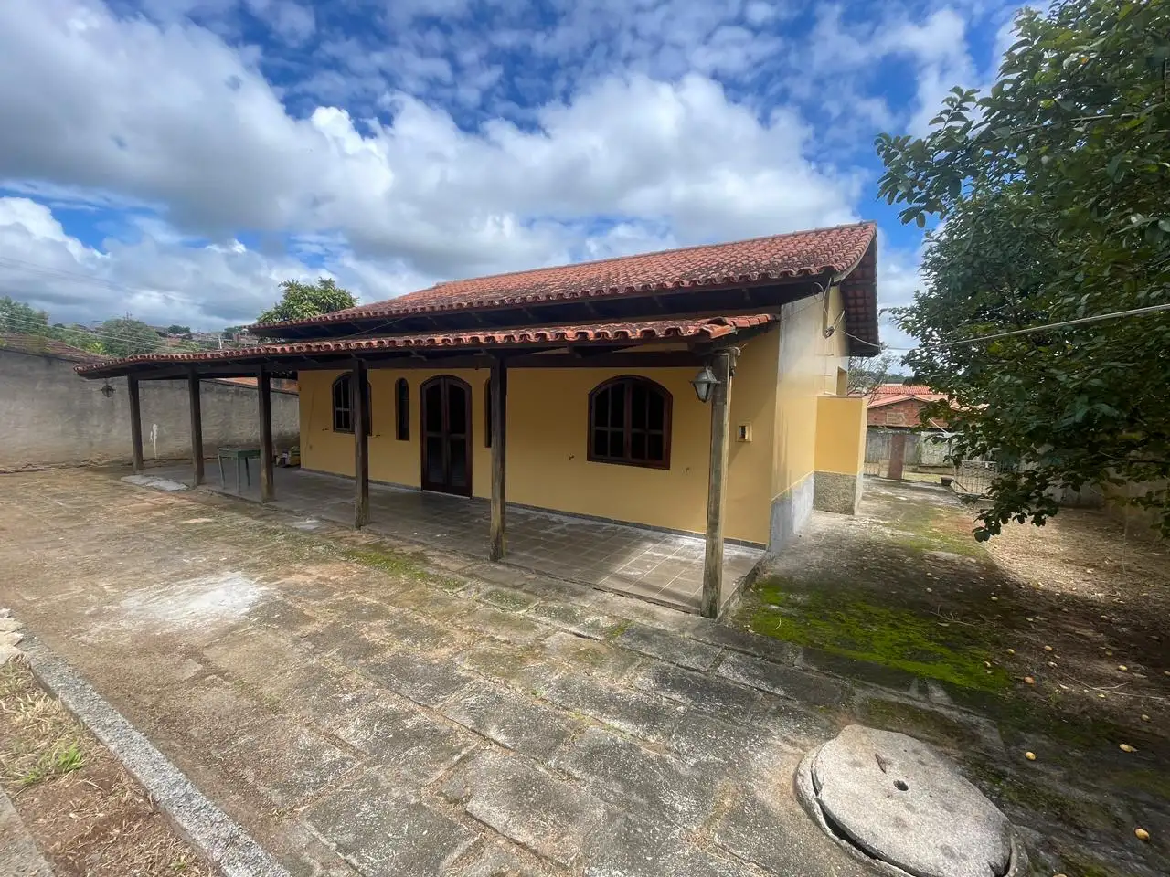Casa 3 quartos para venda no bairro Cambota