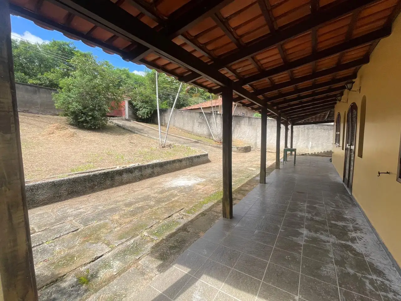 Casa 3 quartos para venda no bairro Cambota