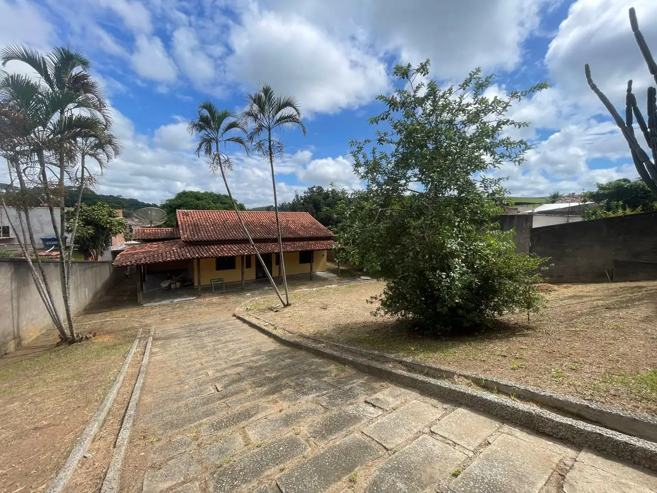 Casa 3 quartos para venda no bairro Cambota