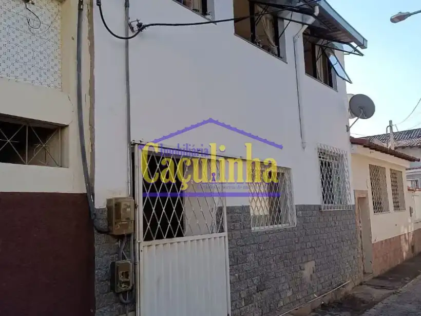 Casa 2 Quartos para venda no bairro Centro