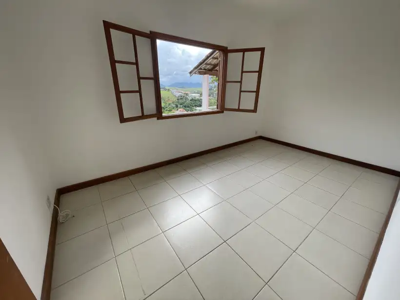 Casa 5 quartos para venda no bairro Centro