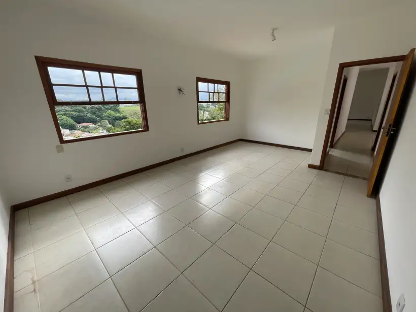 Casa 5 quartos para venda no bairro Centro