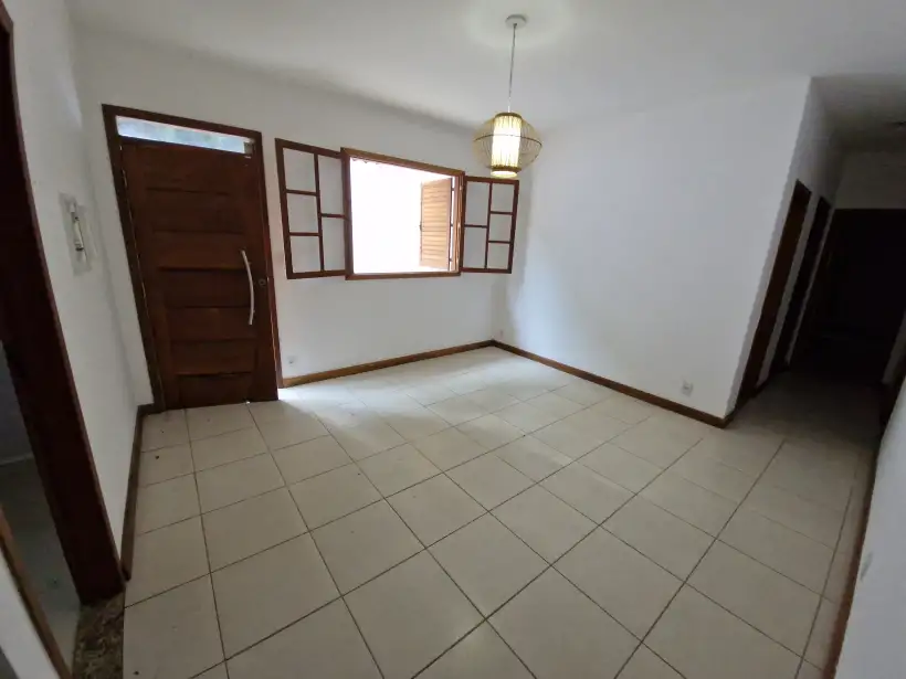 Casa 5 quartos para venda no bairro Centro