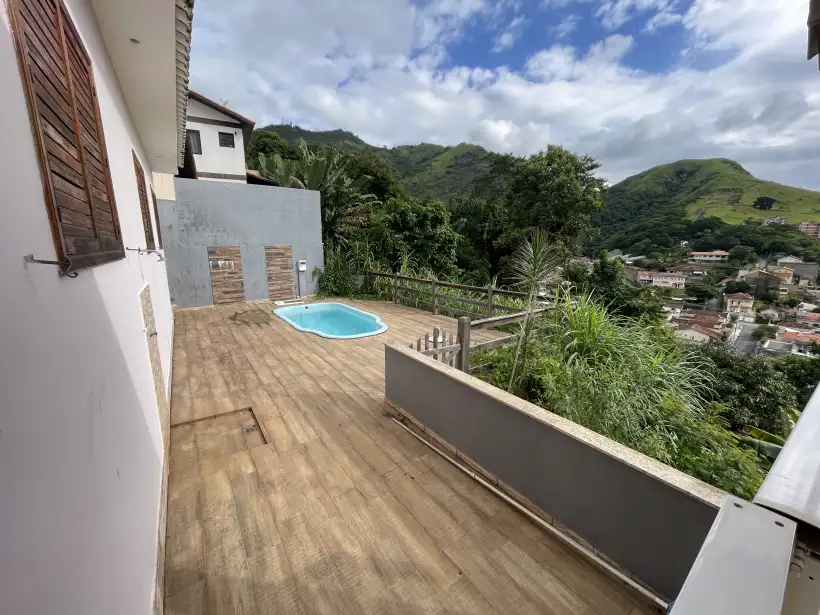 Casa 5 quartos para venda no bairro Centro