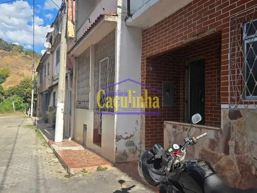 Casa 3 Quartos para locação no bairro Oficinas Velhas