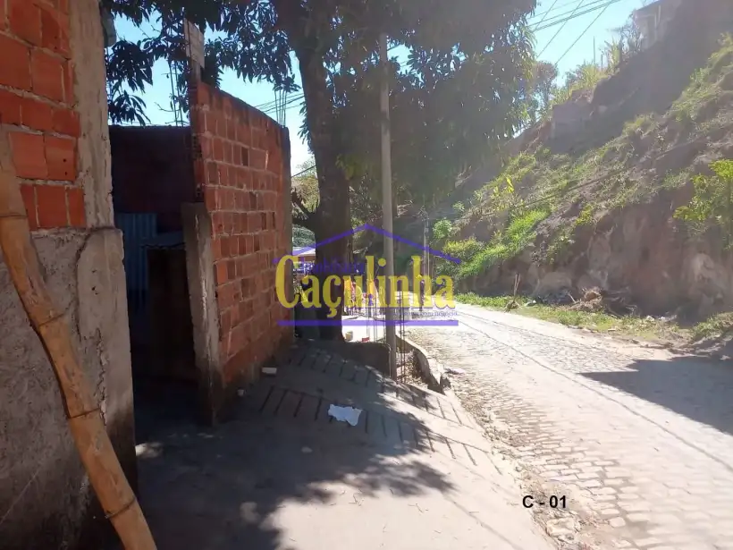 Casa 2 Quartos para venda no bairro Morro da Gama
