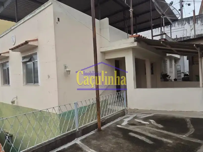 Casa 2 Quartos para locação no bairro Centro