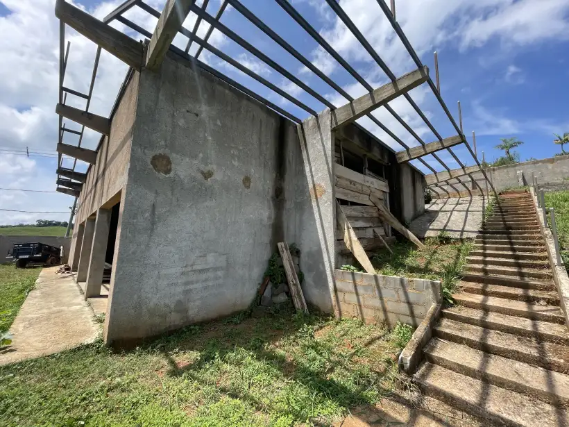 Casa 5 quartos para venda no bairro Conservatória