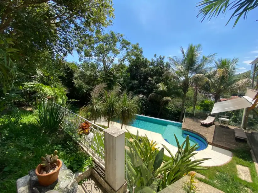 Casa 6 quartos para venda