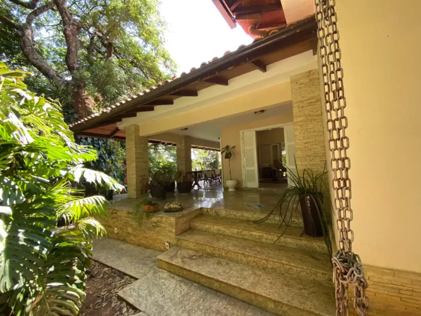 Casa 6 quartos para venda no bairro Centro