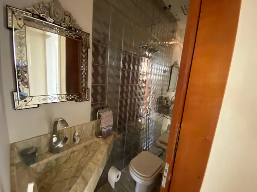 Casa 6 quartos para venda no bairro Centro
