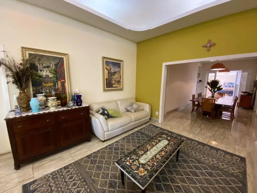 Casa 6 quartos para venda no bairro Centro
