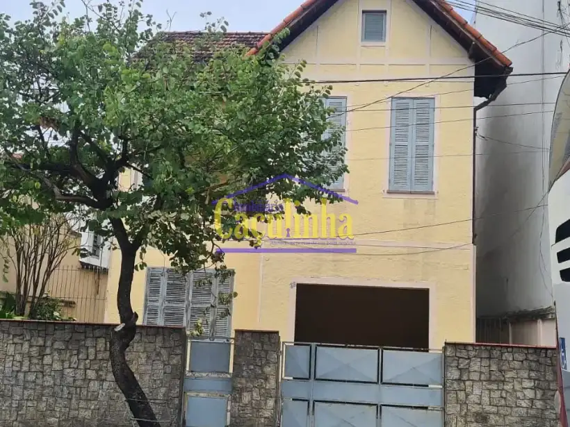 Casa 3 Quartos para venda no bairro Centro