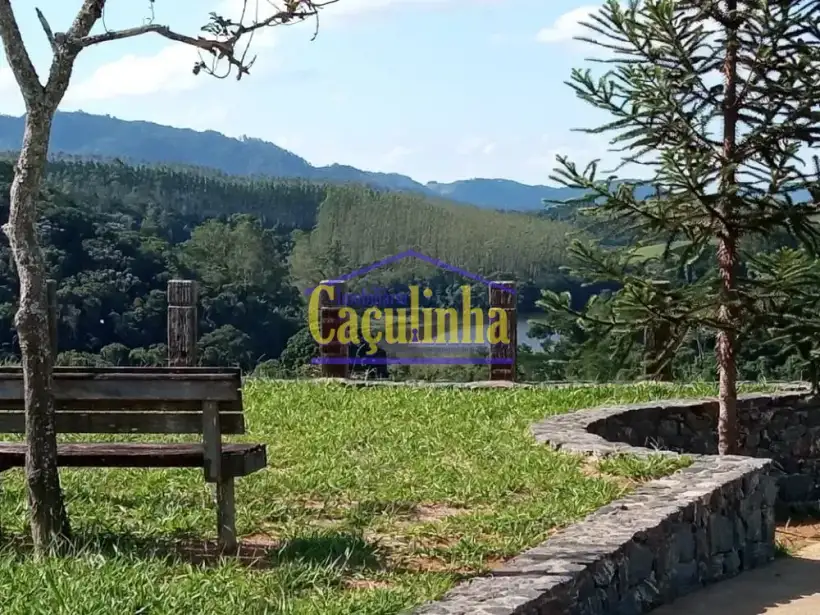 Terreno 1.054m² para venda no bairro Ipiabas