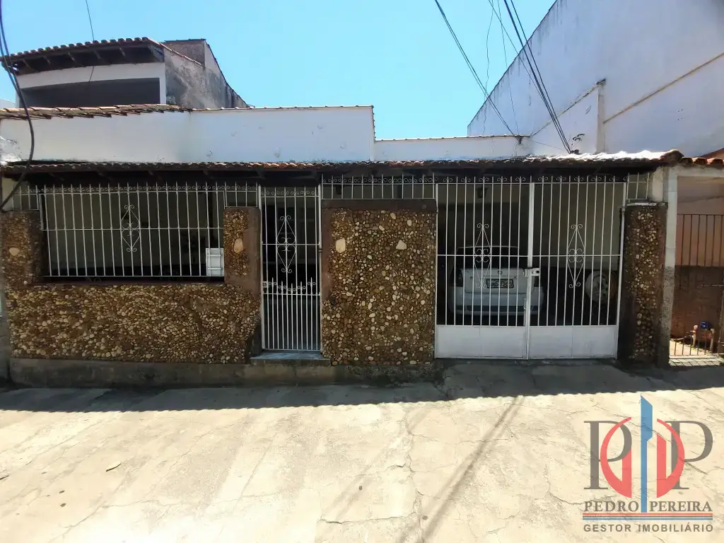 Casa 2 Quartos para venda no bairro Barroso