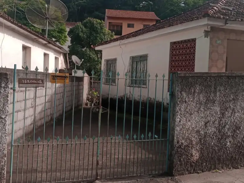 Casa 2 Quartos para locação no bairro Benfica
